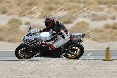media/May-05-2025-Moto Forza (Mon) [[3c1838c5e5]]/2-B Group/Session 3 (Panning Test Turn 14 Inside)/